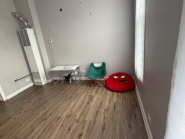 2143 S Fairfield Ave — Photo 7