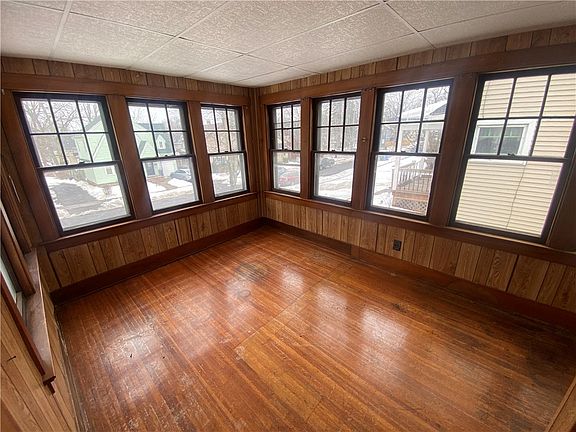 5th image of 247 Terrace Park