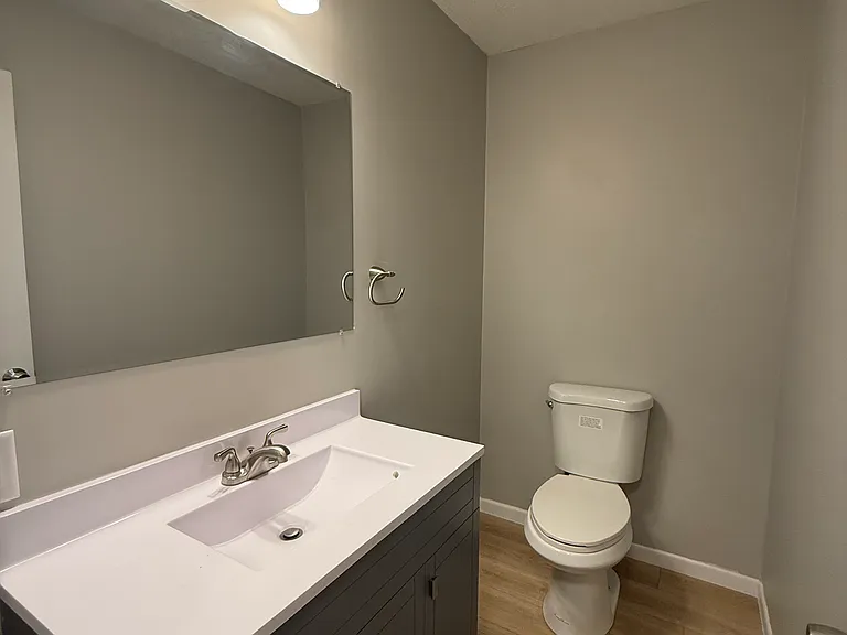 4402 SW 34th St — Photo 8