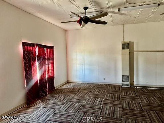 4th image of 2069 Inyo St