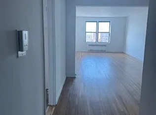 315 Ocean Parkway 5Z image 1 of 14