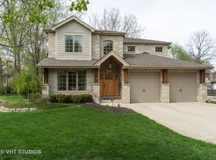1172 N Beverly Ln, Arlington Heights, IL 60004
