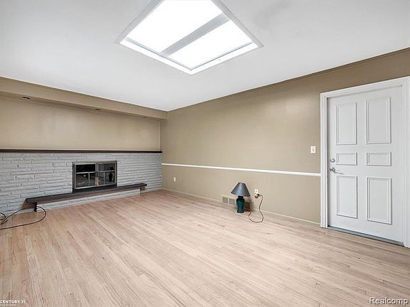 5th image of 11855 Dearden Dr