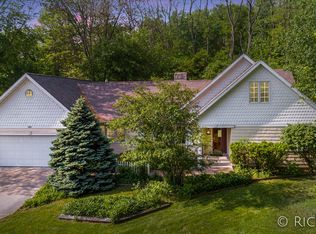 2925 Reeds Lake Blvd SE, East Grand Rapids, MI 49506