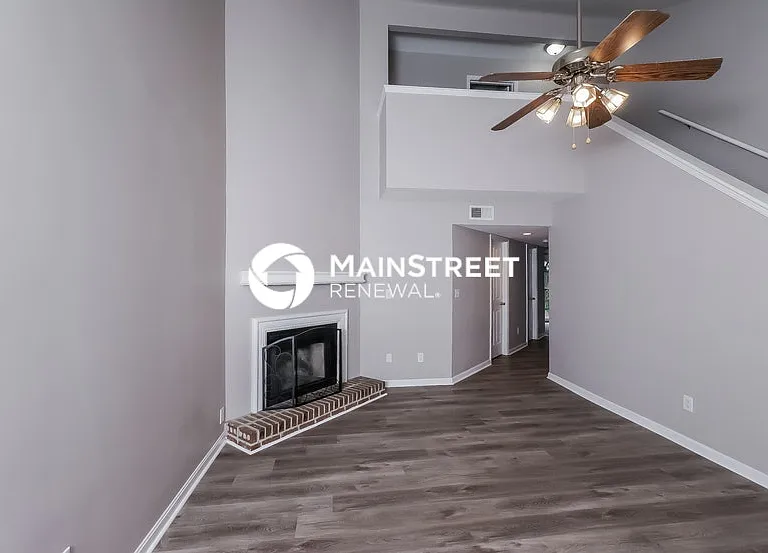 10812 Pineview Ct — Photo 7