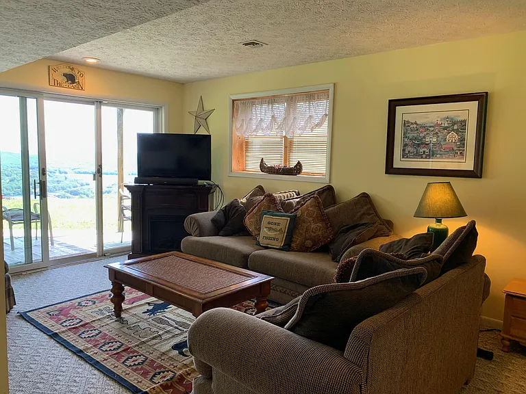 1092 Mountainview Dr — Photo 12
