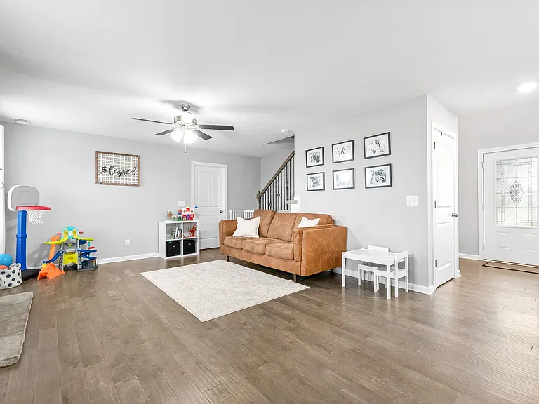 1225 Freedom Dr — Photo 5