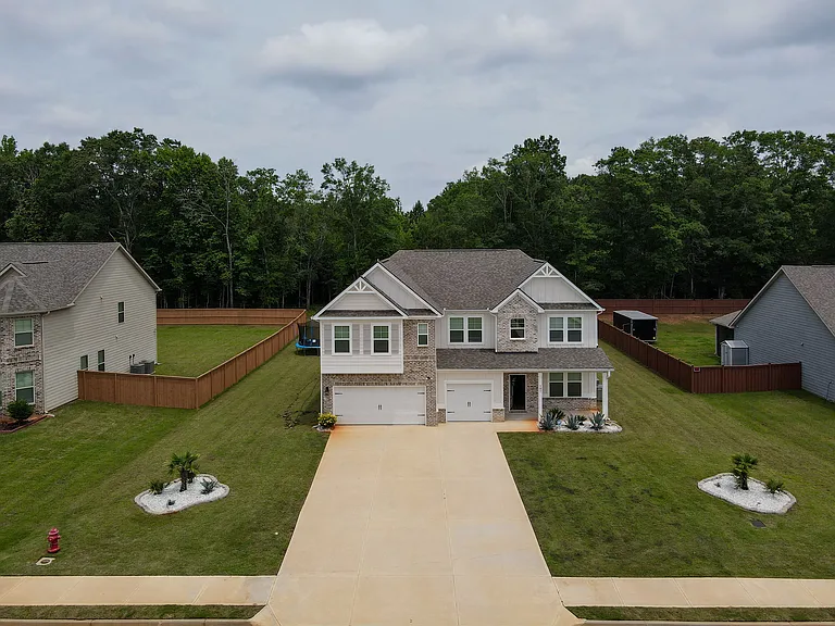 197 Jodi Pl — Photo 2