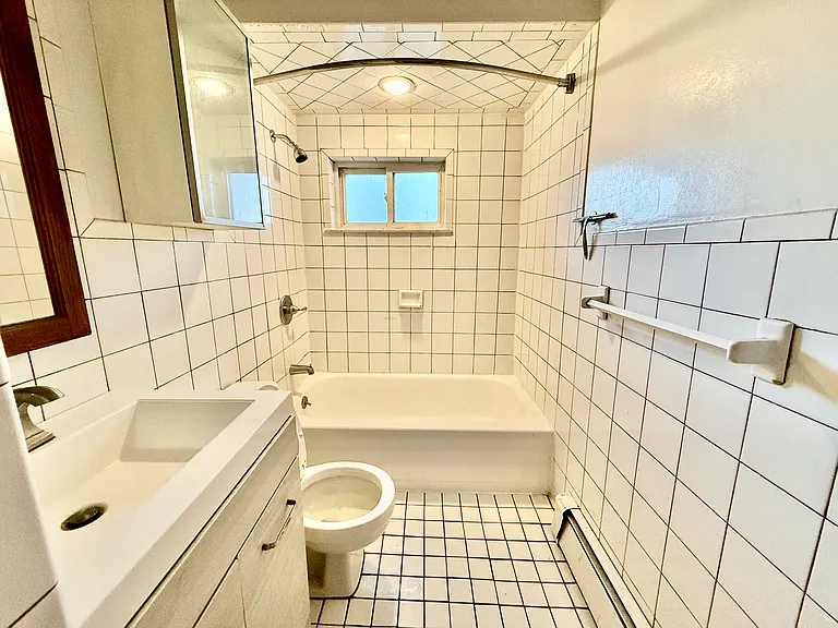 412A 17th St #2 — Photo 8