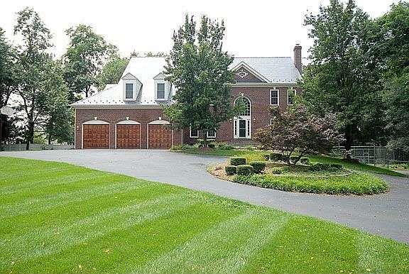 2nd image of 2710 Oak Valley Dr