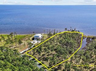 672 Preservation Rd, Oriental, NC 28571