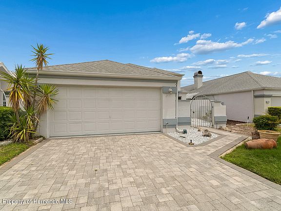 3rd image of 10454 Casa Grande Cir