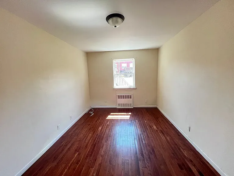 1354 E 87th St #1 — Photo 13