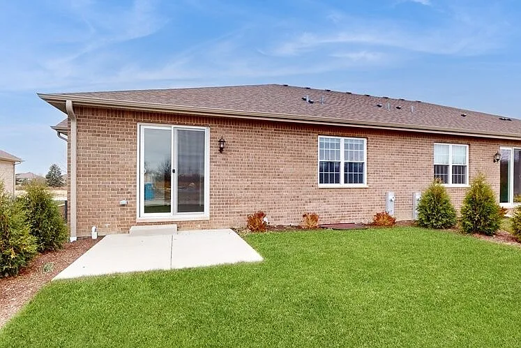 71 Olympus Dr #71 — Photo 13