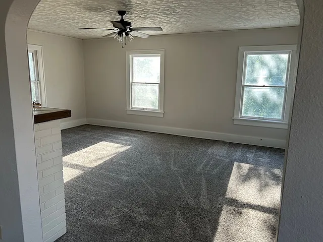 2 bed, $600 — Photo 2