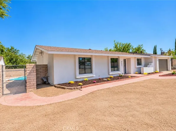 9221 Jacaranda Ave, Hesperia, CA 92345