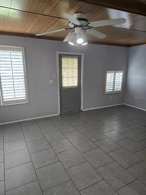 2 bed, 1.0 bath, 805 sqft, $1,900 — Photo 3