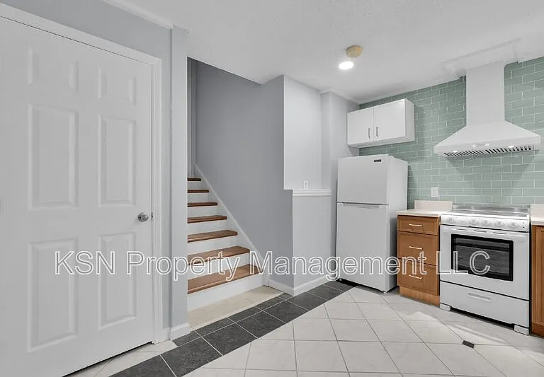 8 E 33rd St #B — Photo 8