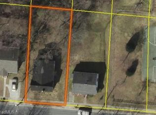 1211 Vernon Pl, High Point, NC 27260