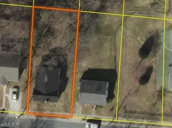 1211 Vernon Pl, High Point, NC 27260