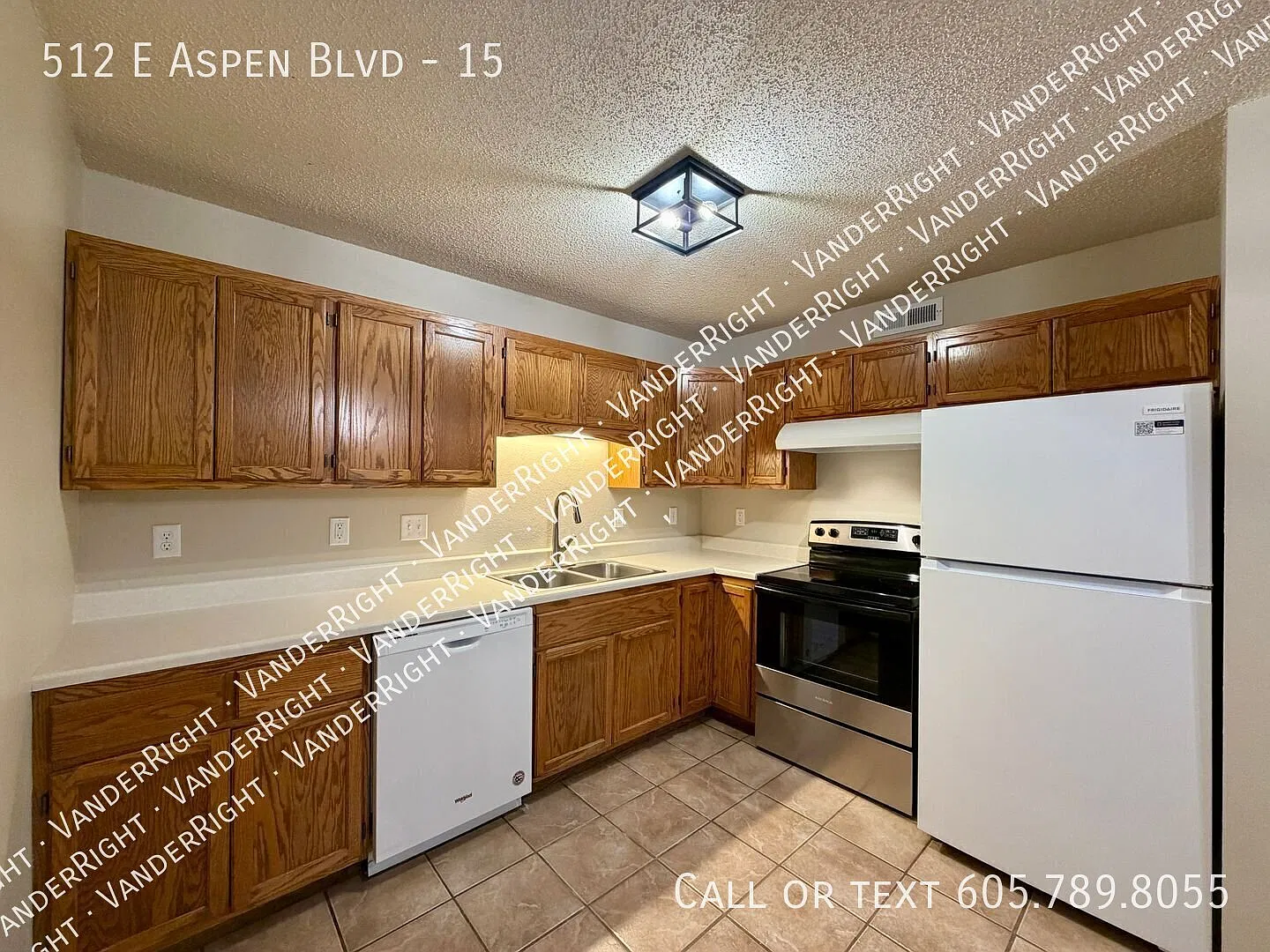 Updated 2-Bedroom Apartment Near Aspen Park in Brandon! — Photo 2