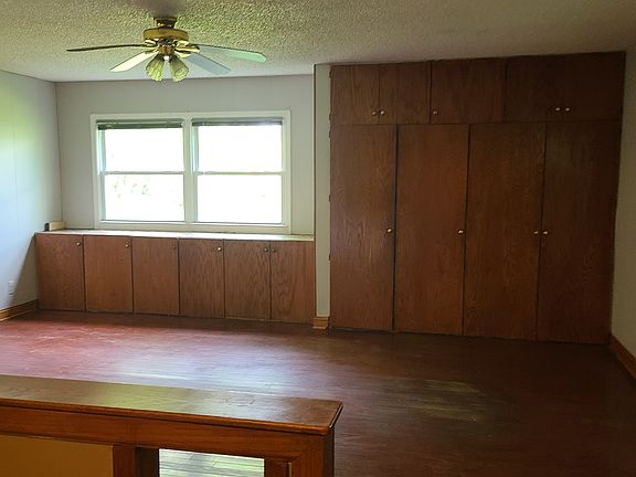 3rd image of 7499 Churchill Dr