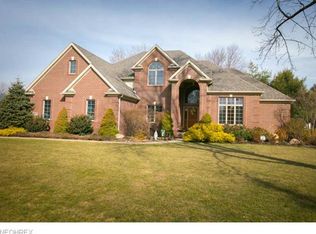 39244 Evergreen Dr, Avon, OH 44011