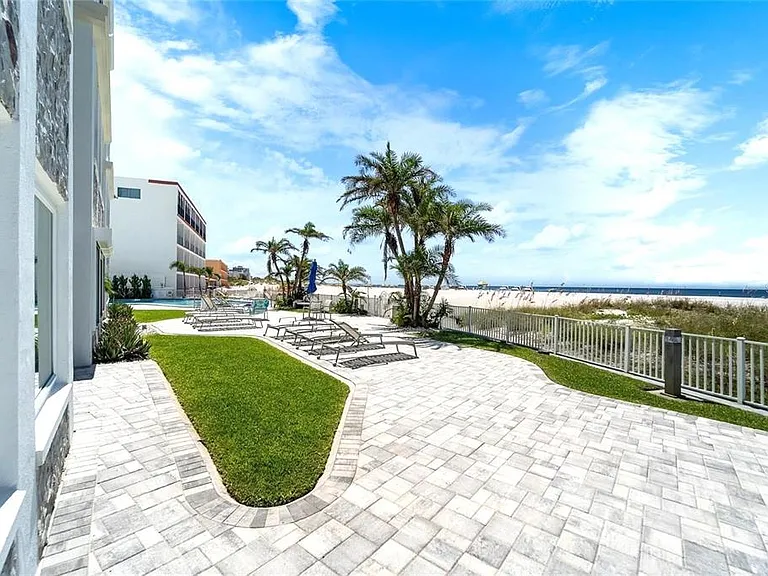 4950 Gulf Blvd #408 — Photo 39