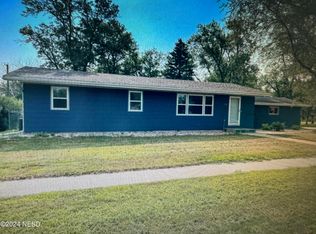 110 Spring Ave S, Lake Preston, SD 57249