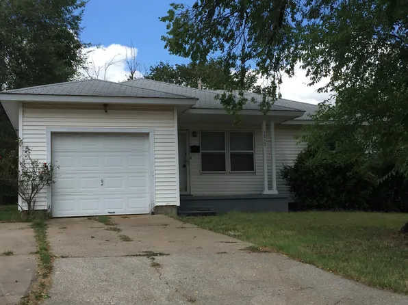 1212 Rose Dr, Shawnee, OK 74804