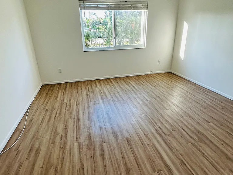 1540 Glen Oaks Dr E #B-222 — Photo 7