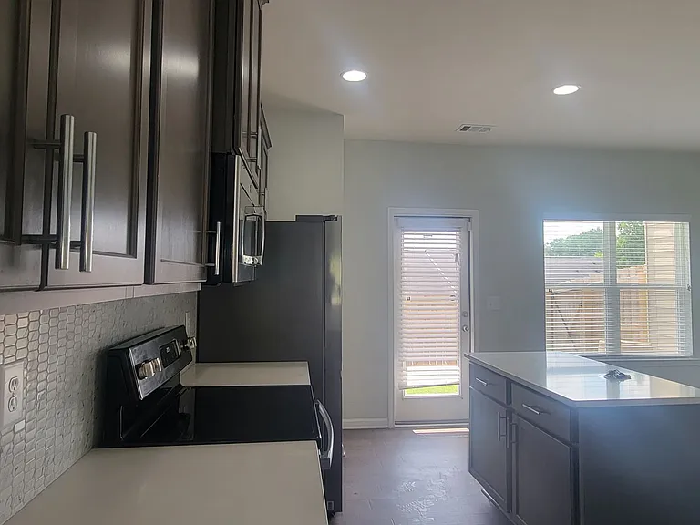 889 Ambient Way SW — Photo 8