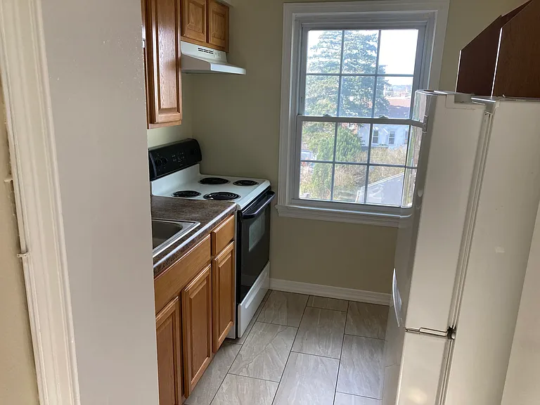 1349 Dekalb St #3 — Photo 11