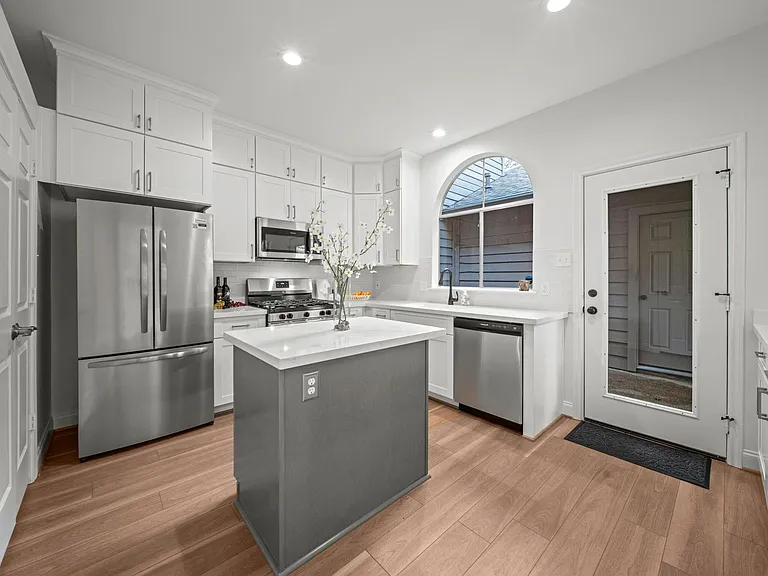 45 N Lakeridge Cir — Photo 22