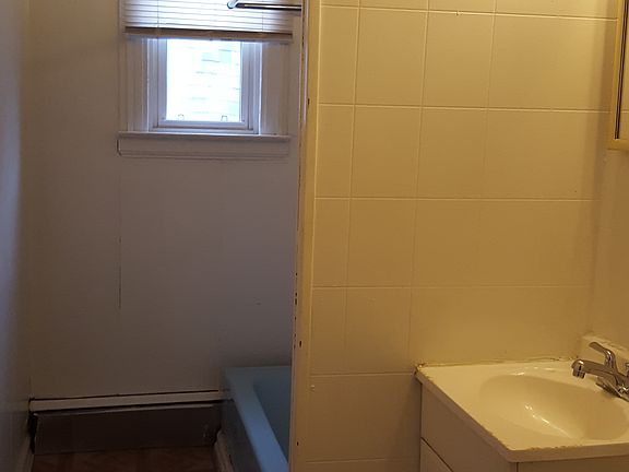 4th image of 11515 Lumpkin St