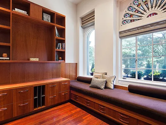 Sold by Sotheby's International Realty | media 7