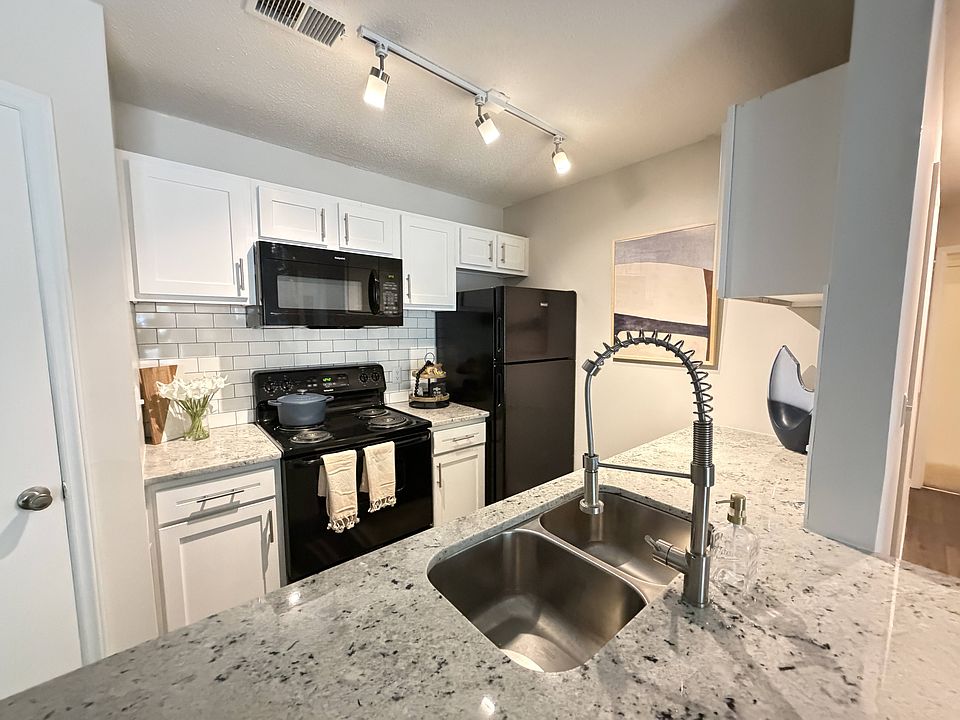 1st image of 101 Meadowood St #105D