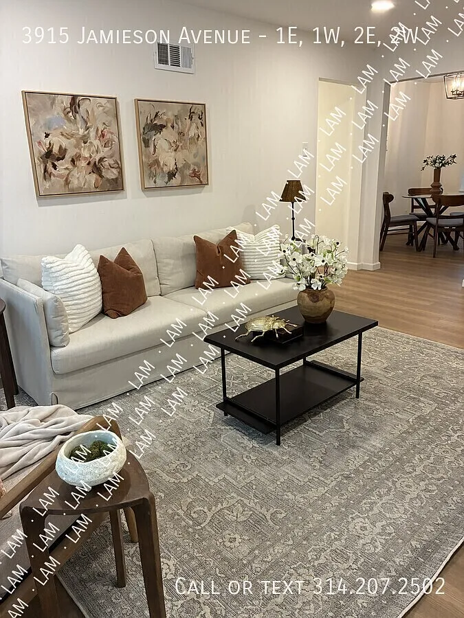 2 Bed 1 Bath Fully Renovated Apartments Available — Photo 2