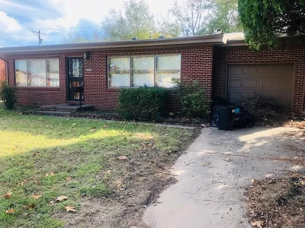 1225 E Fortuna St, Wichita, KS 67216