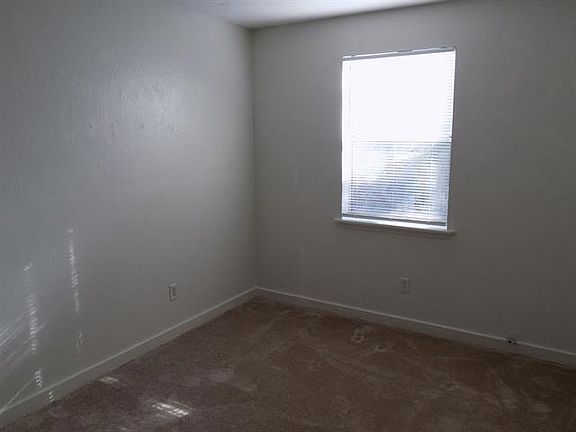 5th image of 2313 Sylvan Ct #0