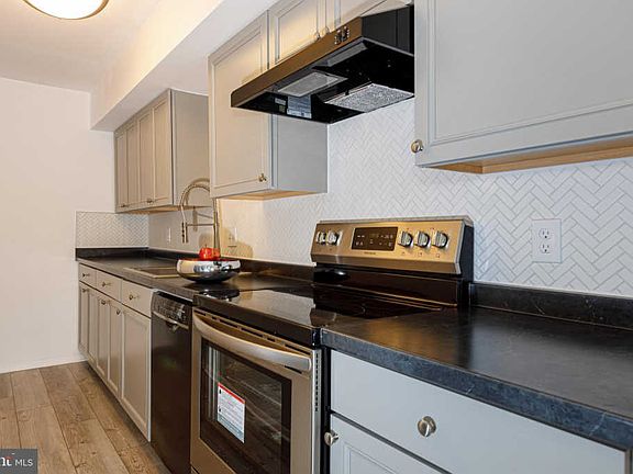 2nd image of 8034 Capistrano Pl #5E