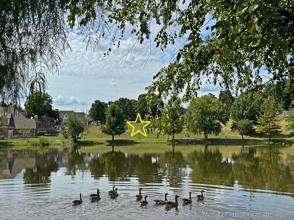 780 W Southlake Dr, Tahlequah, OK 74464