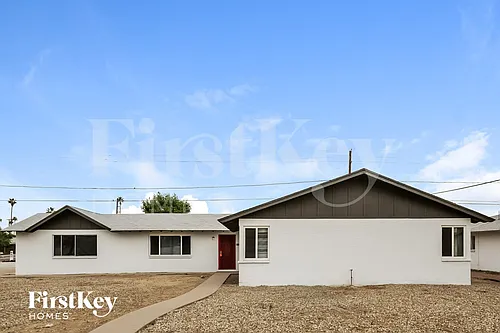 5361 N 61st Dr Photo 1 5361 N 61st Dr Photo 1