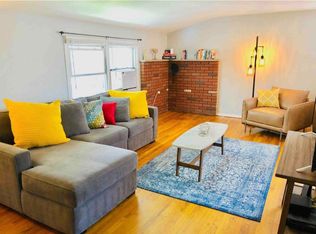 3 Pocket Rd APT 3, Beacon, NY 12508