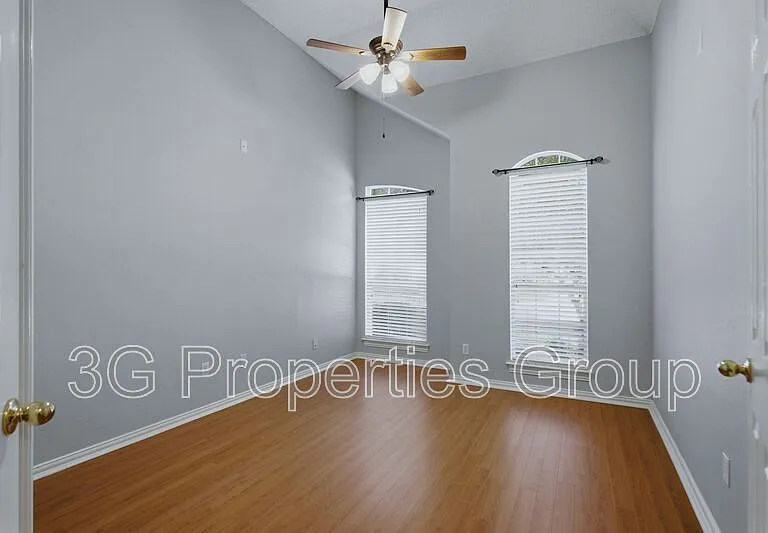 2109 Gisbourne Dr — Photo 15