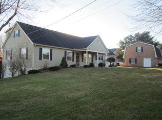 2050 Turkey Hill Rd, Narvon, PA 17555