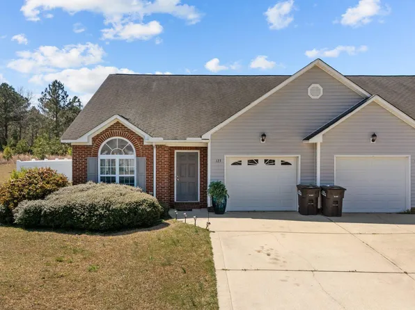 123 Ariel St, Lillington, NC 27546