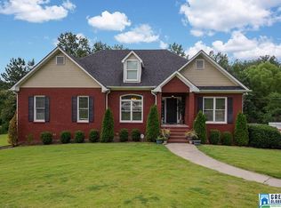 65 Mary Ann Ln, Trussville, AL 35173