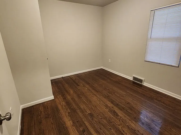 351 Porter St — Photo 15