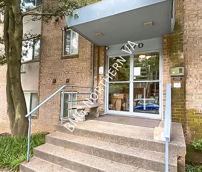 4570 Macarthur Blvd NW #202 — Photo 1